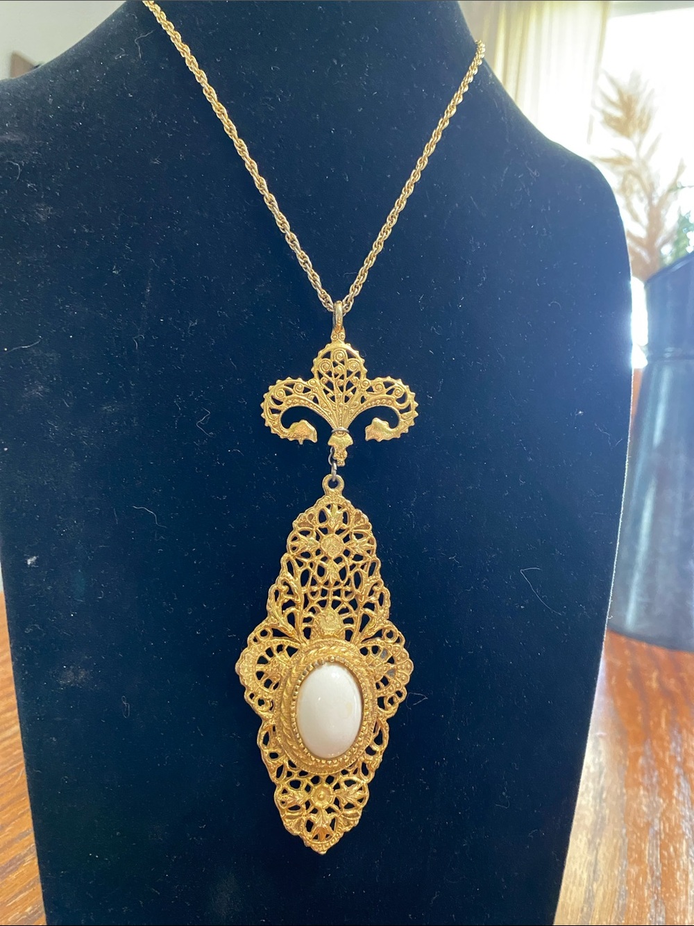 Florenza Victorian Revival Gold Filigree Pendant Necklace with Cream Cabochon